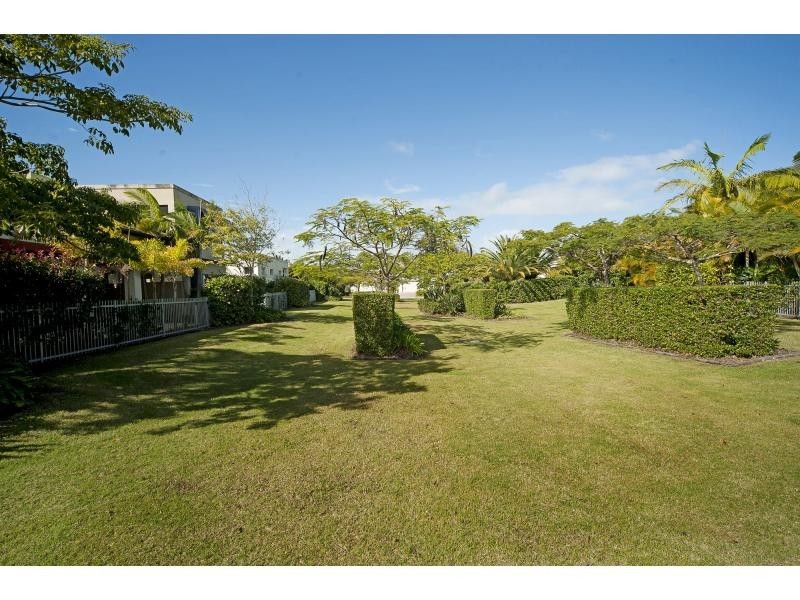 6049 Garda Avenue, Hope Island QLD 4212