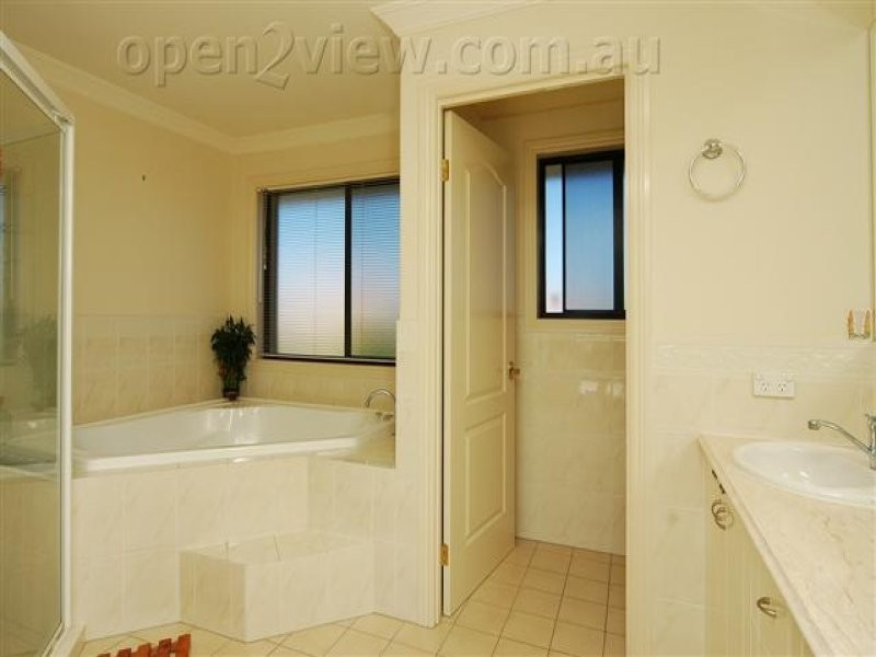 Monterey Keys QLD 4212