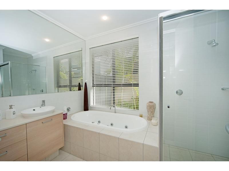 Hope Island QLD 4212