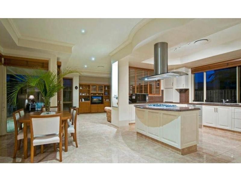 24 Ragamuffin Drive, Coomera Waters QLD 4209