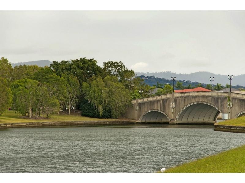 L6 Fairway Boulevard, Hope Island QLD 4212