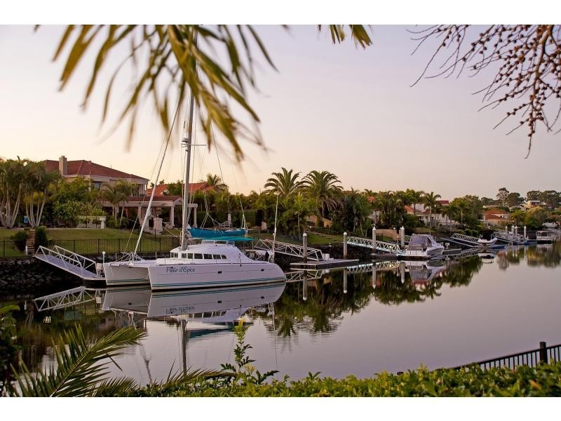 Hope Island QLD 4212