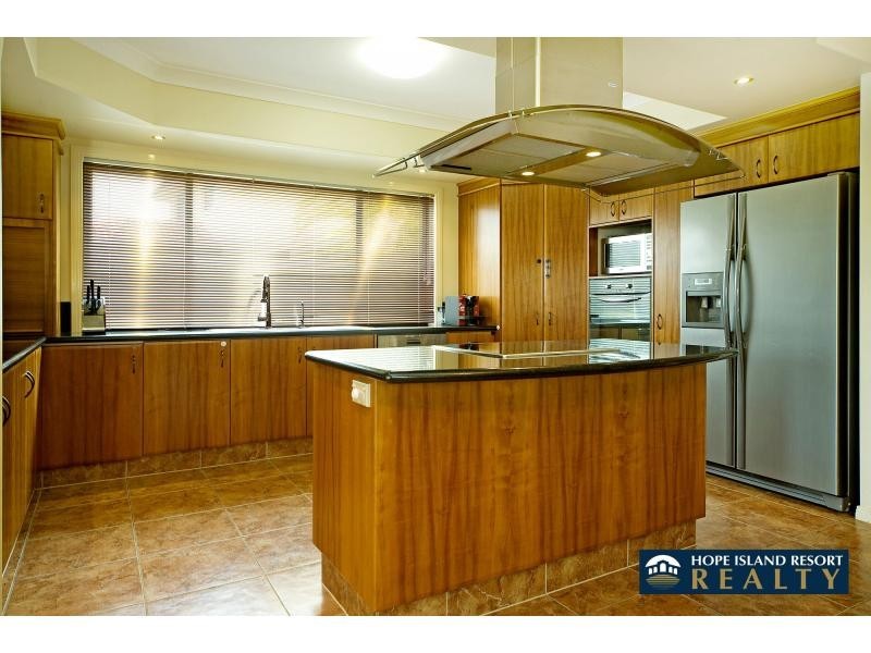 4 The Peninsula , (Monterey Keys), Helensvale QLD 4212