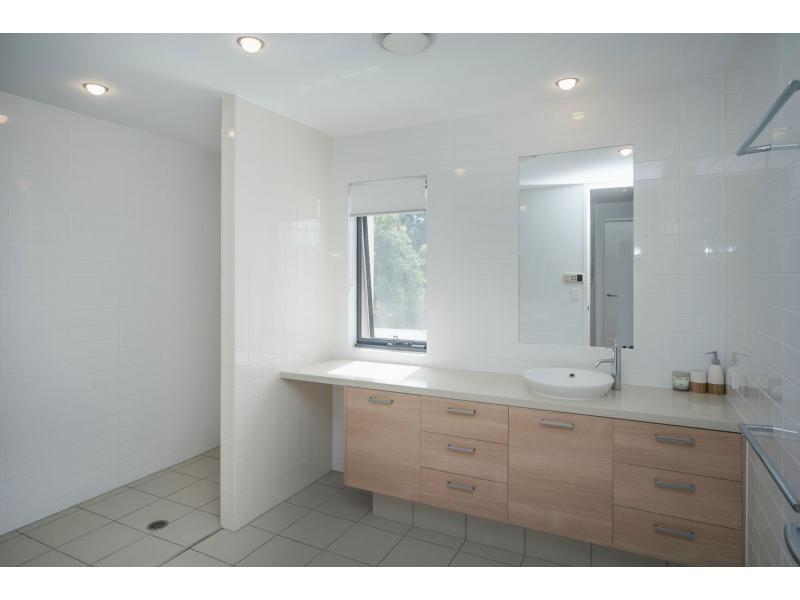 6027 Lucerne Circuit, Hope Island QLD 4212