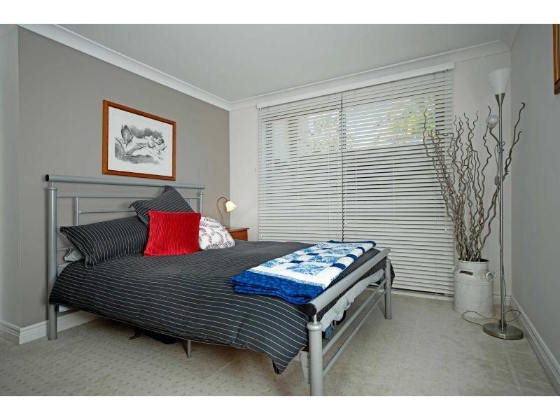 8324 Magnolia Drive East, Hope Island QLD 4212