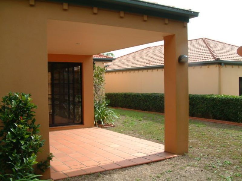 Hope Island QLD 4212