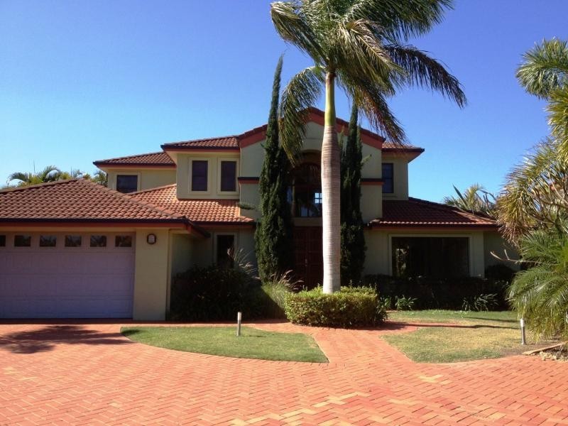 Hope Island QLD 4212
