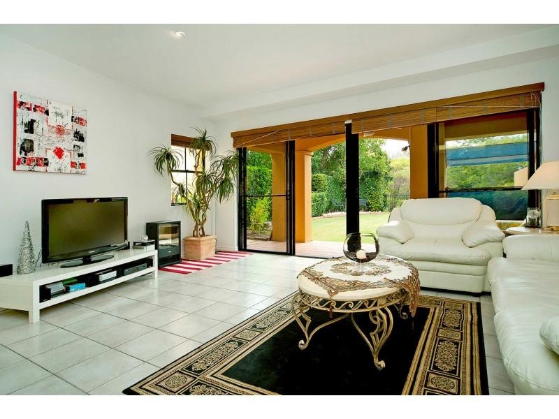 3256 Palladian Drive, Hope Island QLD 4212