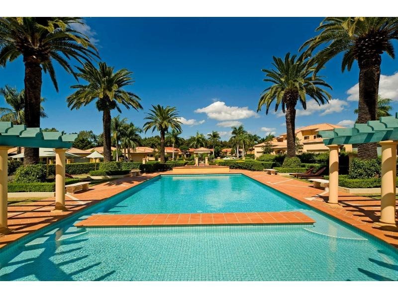 3256 Palladian Drive, Hope Island QLD 4212