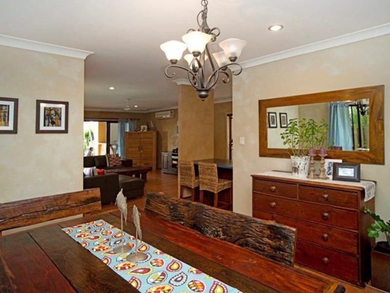 Coomera Waters QLD 4209