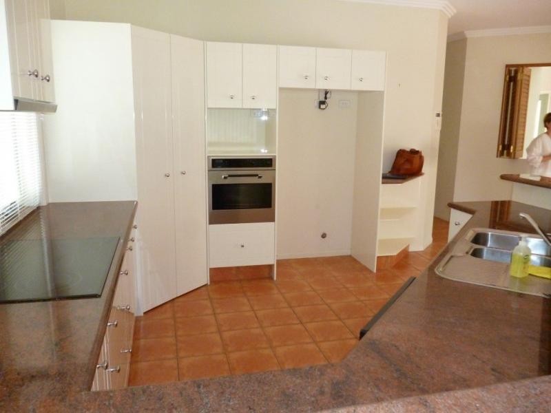 Hope Island QLD 4212