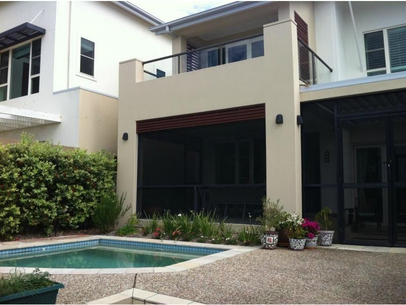 Coomera Waters QLD 4209