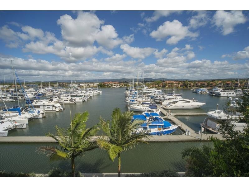 Hope Island QLD 4212