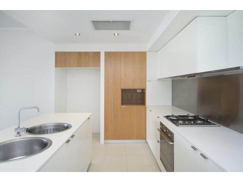 Hope Island QLD 4212