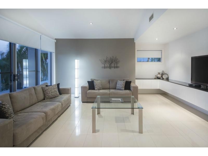 98 Southaven Drive, River Links, Helensvale QLD 4212