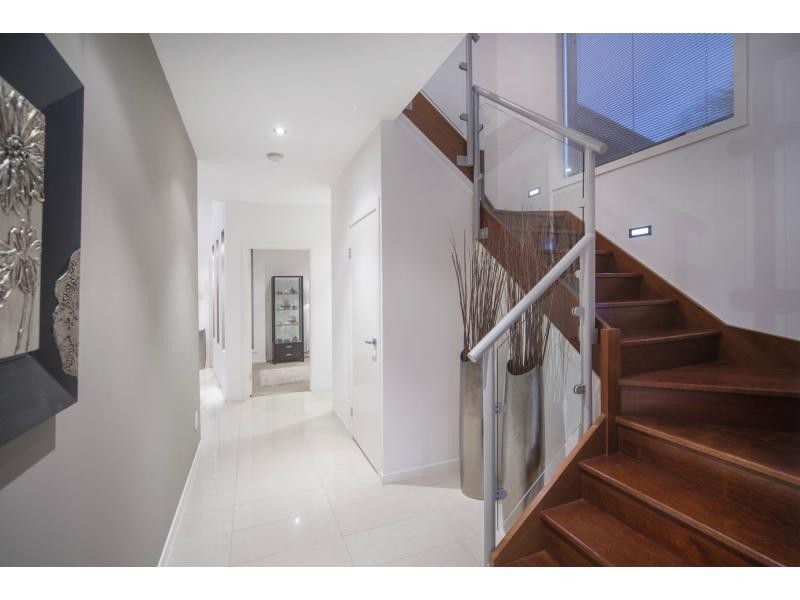 98 Southaven Drive, River Links, Helensvale QLD 4212