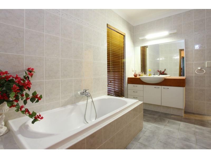 26 Condamine Crescent, River Downs, Helensvale QLD 4212