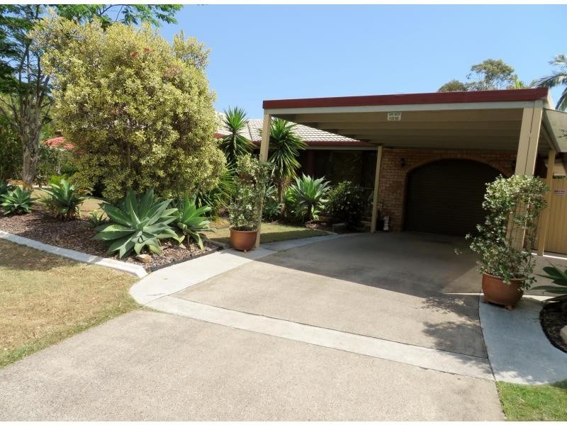 18 Dromana Crescent, Helensvale QLD 4212