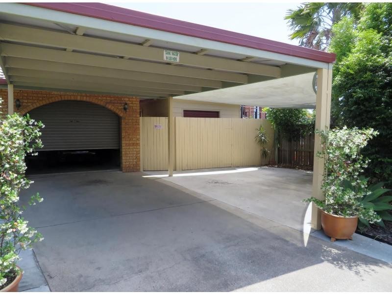 18 Dromana Crescent, Helensvale QLD 4212