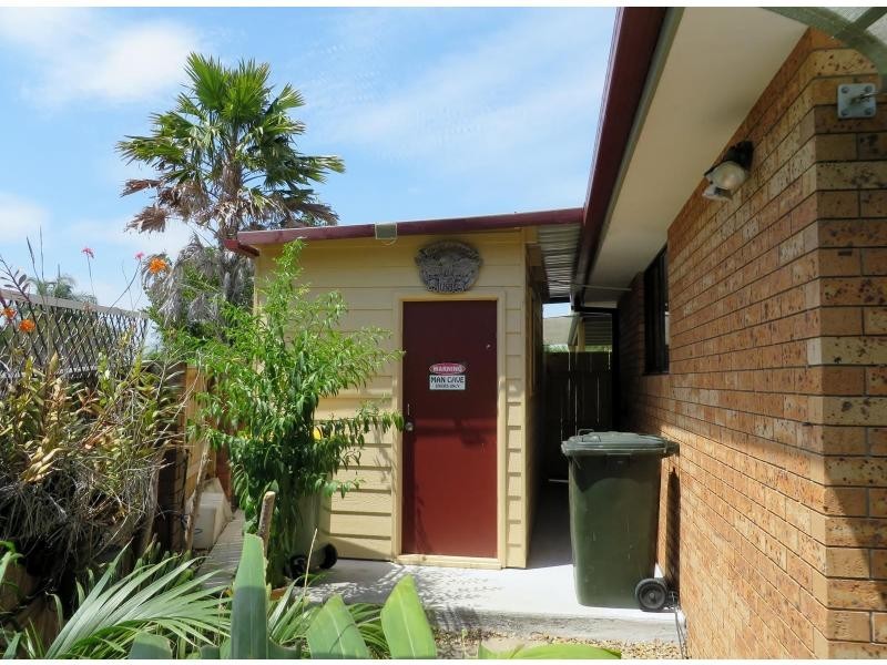 18 Dromana Crescent, Helensvale QLD 4212