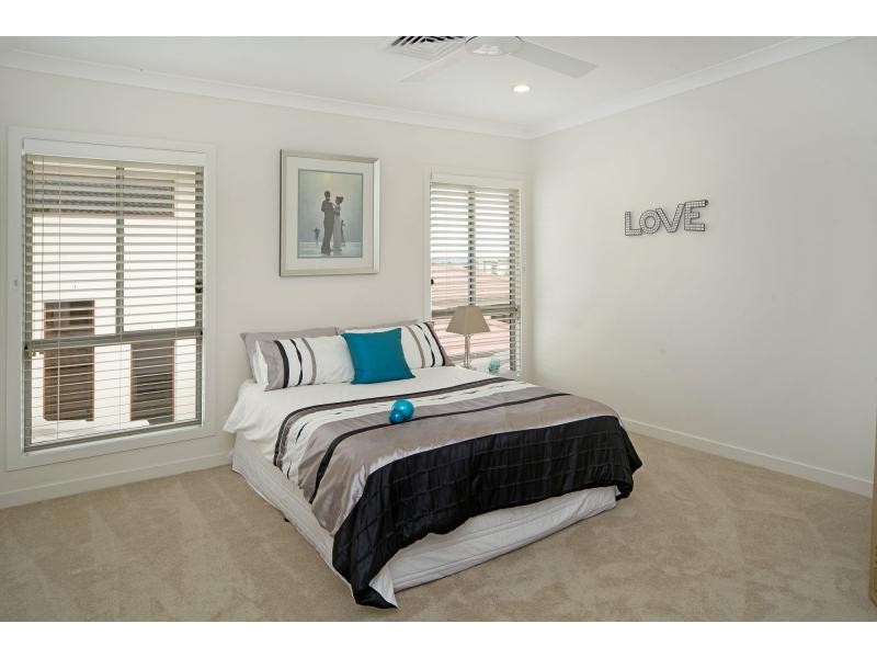 Hope Island QLD 4212