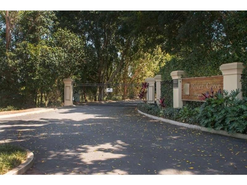 L41 River Cove Place, Helensvale QLD 4212