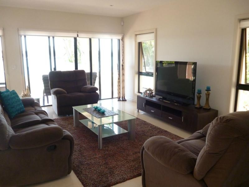 Hope Island QLD 4212