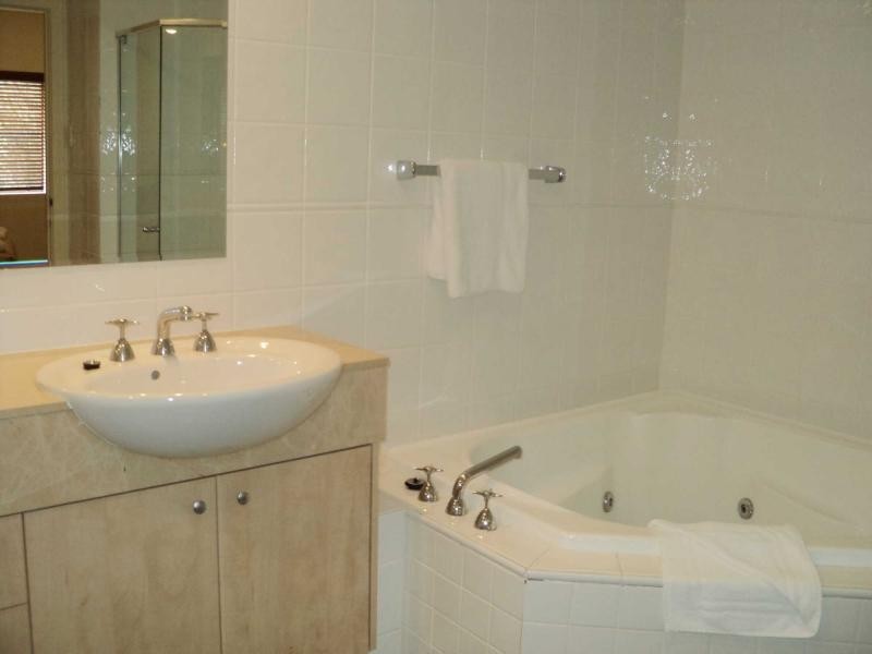 Hope Island QLD 4212