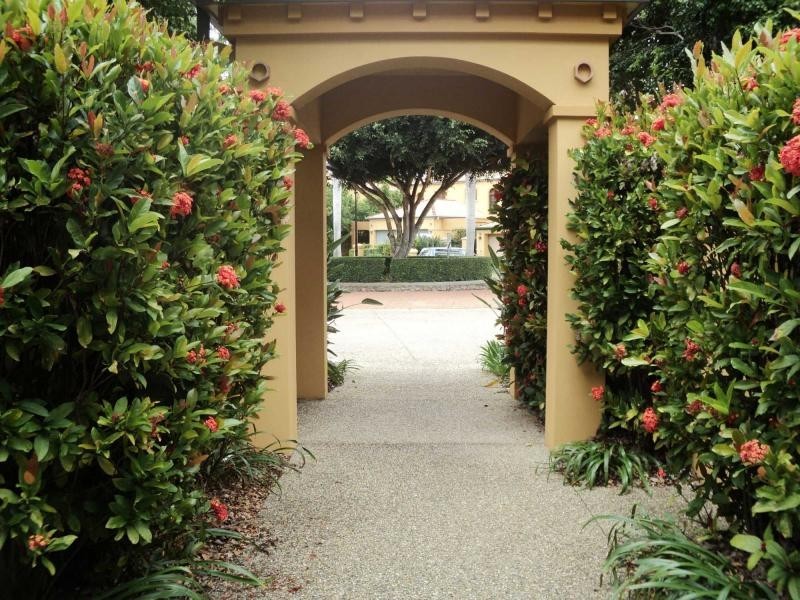 Hope Island QLD 4212