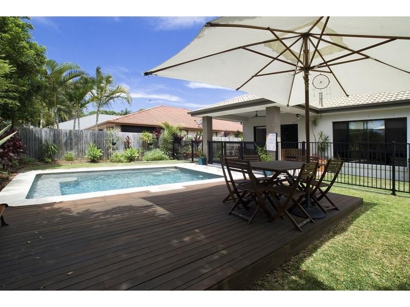 32 Costa Del Sol Avenue, Coombabah QLD 4216