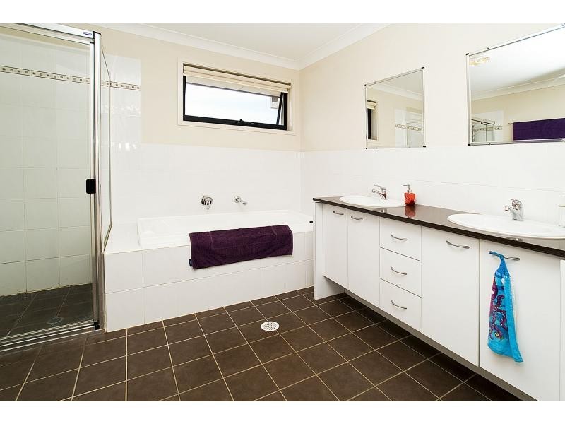 32 Costa Del Sol Avenue, Coombabah QLD 4216