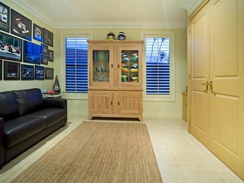 Hope Island QLD 4212