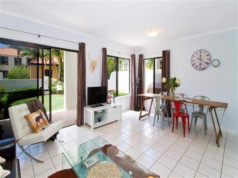 Hope Island QLD 4212