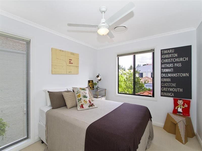 Hope Island QLD 4212