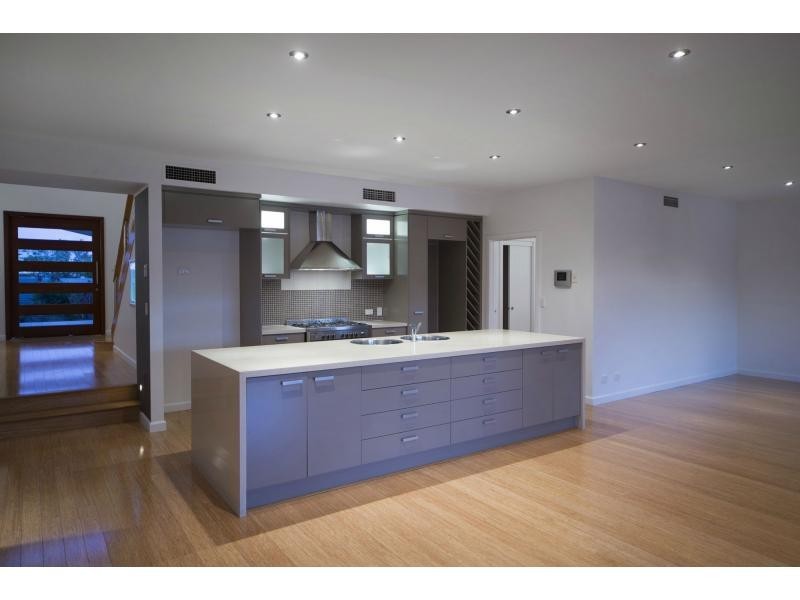 20 North Bank Court, River Links, Helensvale QLD 4212