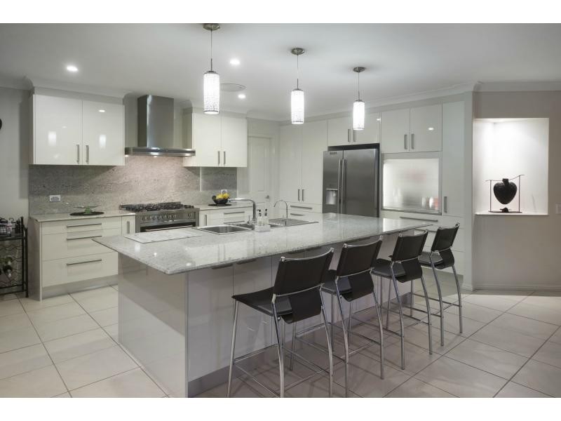 7 Beau Geste Place, Coomera Waters QLD 4209