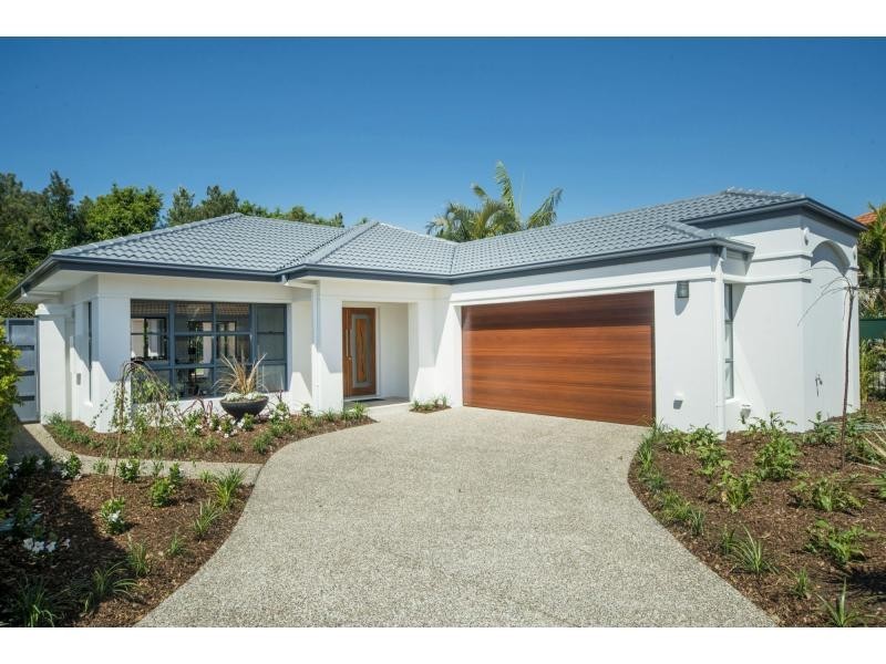 2020 Gracemere Circuit, Hope Island QLD 4212