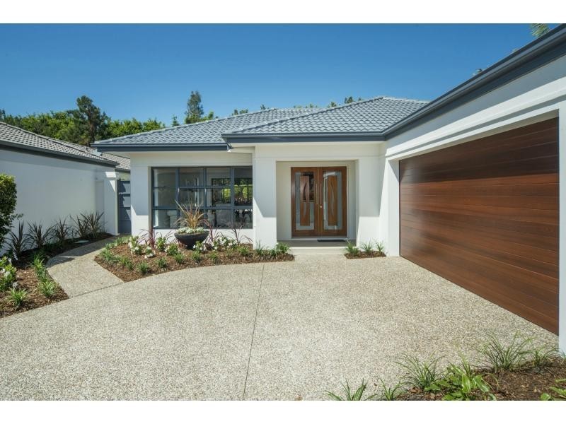 2020 Gracemere Circuit, Hope Island QLD 4212