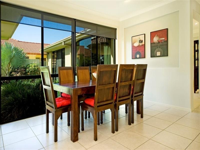 Hope Island QLD 4212