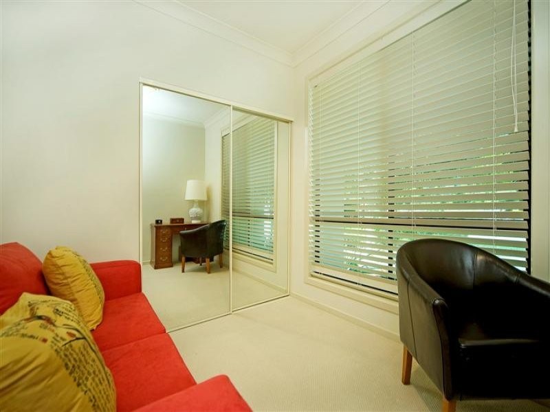 Hope Island QLD 4212