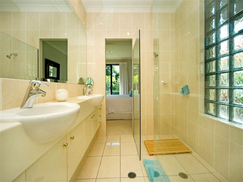 Hope Island QLD 4212