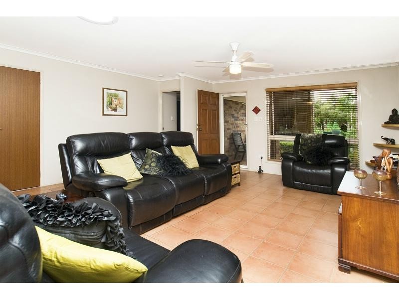 9 Challenger Street, Worongary QLD 4213