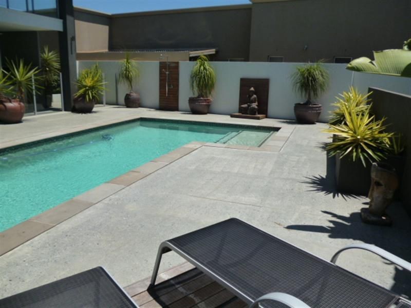 Hope Island QLD 4212