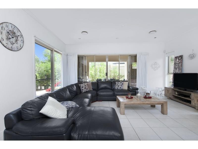 Hope Island QLD 4212