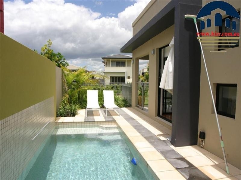 Hope Island QLD 4212