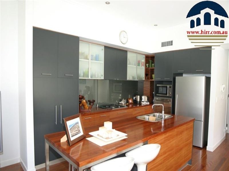 Hope Island QLD 4212