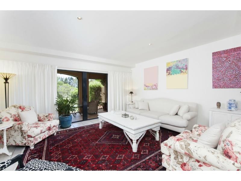 3268 Palladian Drive, Hope Island QLD 4212