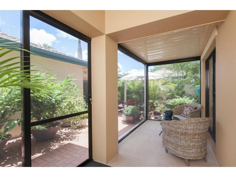 3268 Palladian Drive, Hope Island QLD 4212