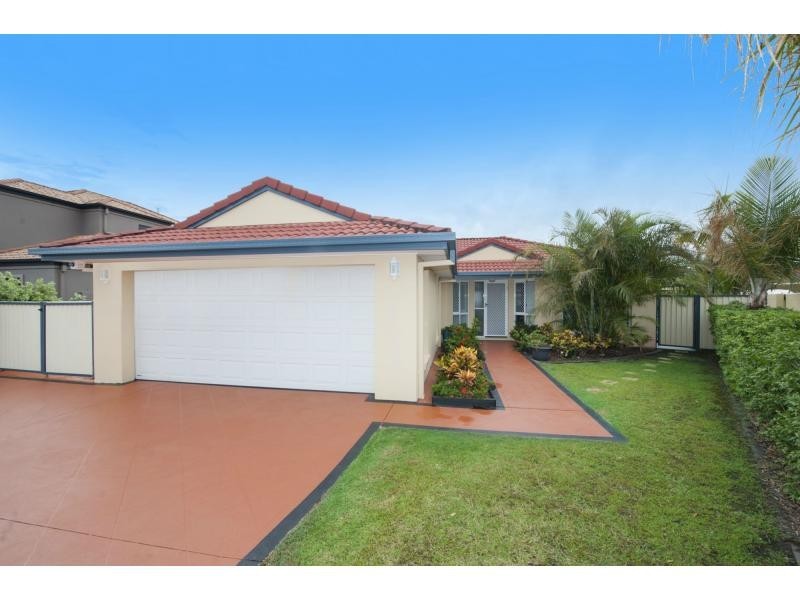 22 Dallow Crescent, Monterey Keys, Helensvale QLD 4212