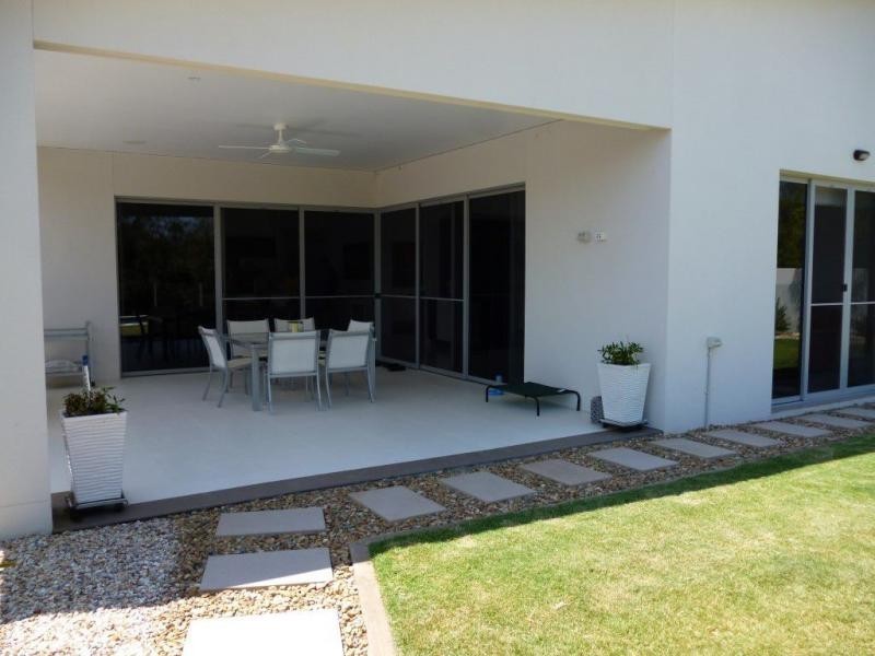 Monterey Keys QLD 4212